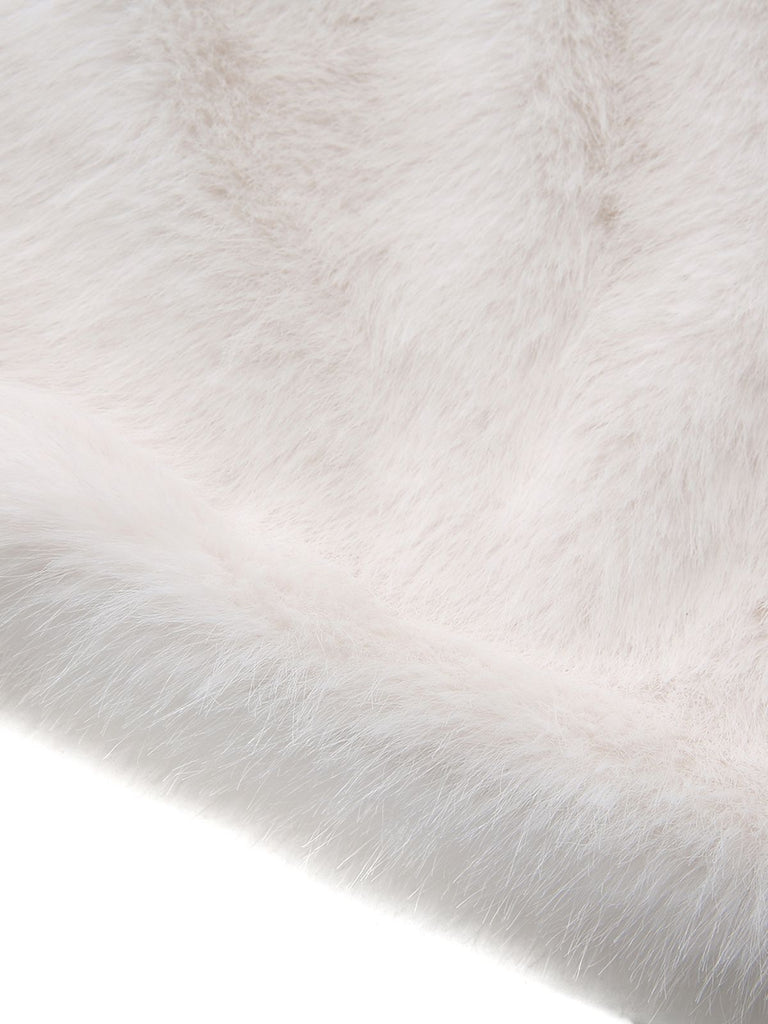 Abito con spalle scoperte in pelliccia sintetica natalizio bianco anni '60