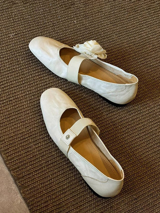 Scarpe Mary Jane Piatte in Ecopelle con Fiori 3D Amovibili 2