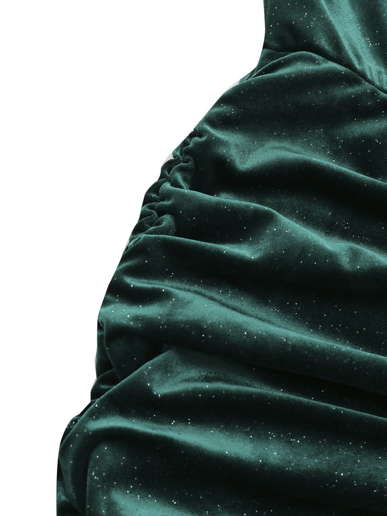 Abito in velluto a maniche lunghe con collo a cappuccio anni '60