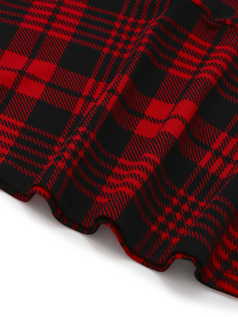 Gonna con bretelle e bottoni a quadri rosso anni '70