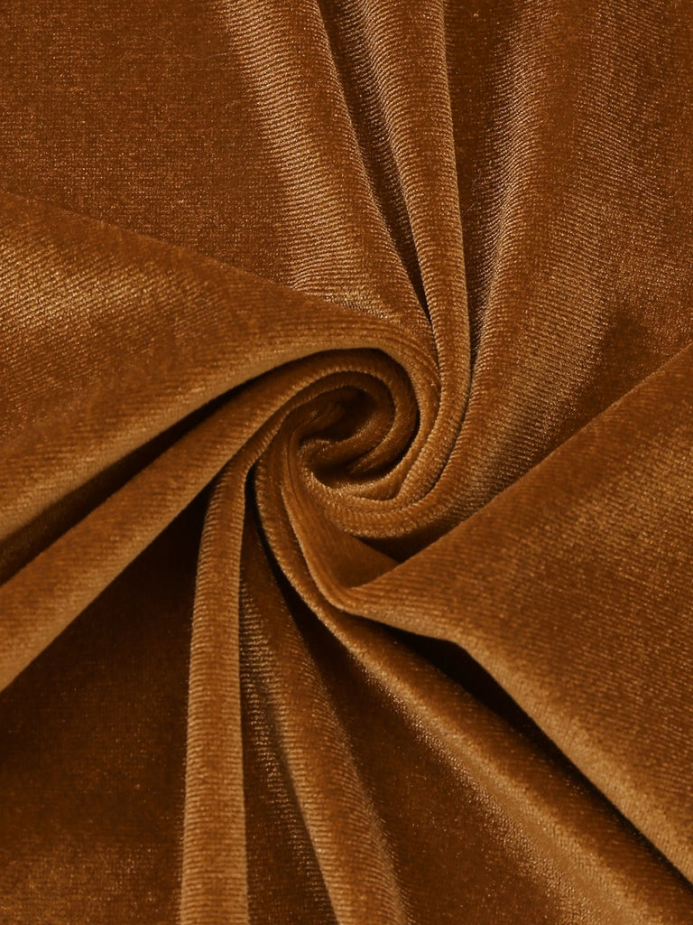 Abito con maniche a 3/4 e revers abbottonati anni '30