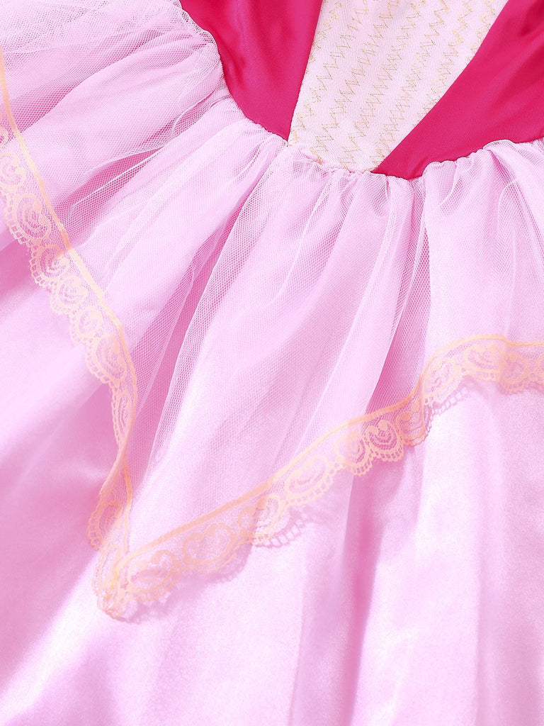 Abito stile principessa in tulle con spalle scoperte rosa anni '40