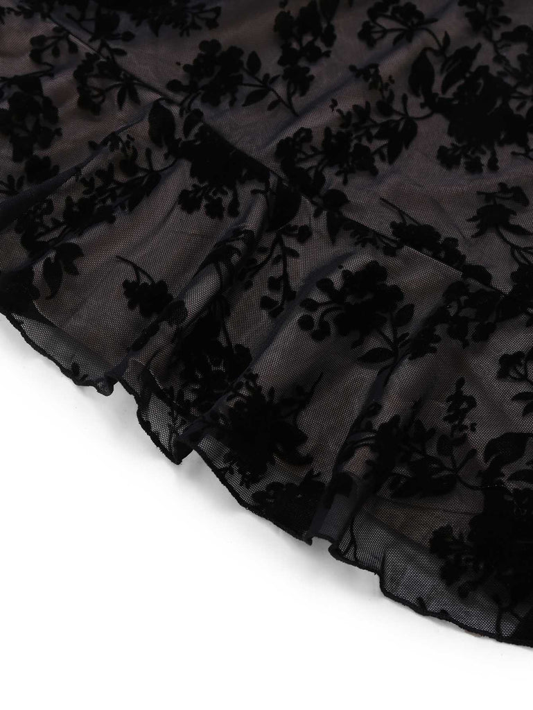 Abito floreale con scollo a V orlo a balze e rete floccata anni '60