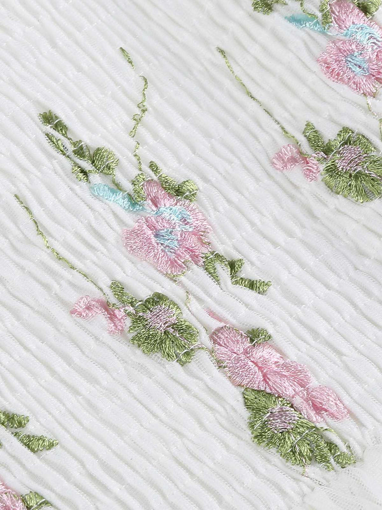 Abito con fiori ricamati a maniche a sbuffo in rete anni '50
