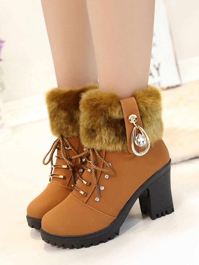 Stivali vintage in pelle nabuk con tacco spesso e peluche