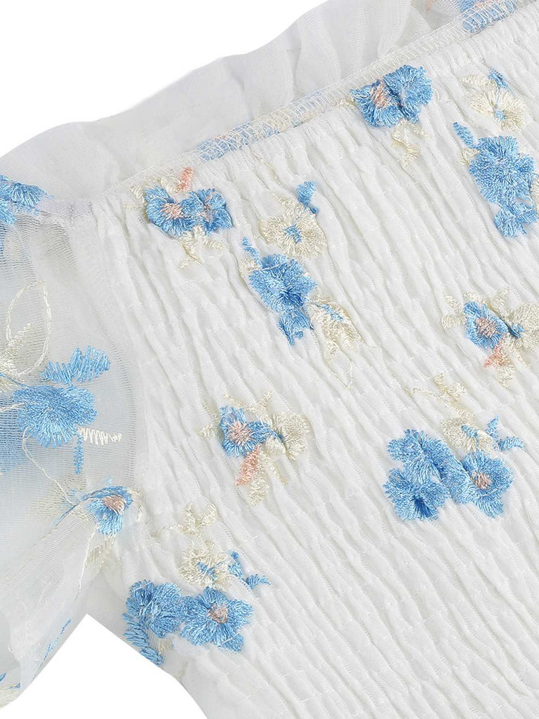 Abito con fiori ricamati a maniche a sbuffo in rete anni '50