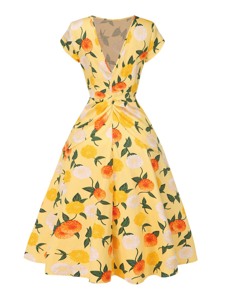 Abito arricciato fiori di ortensia giallo anni '50