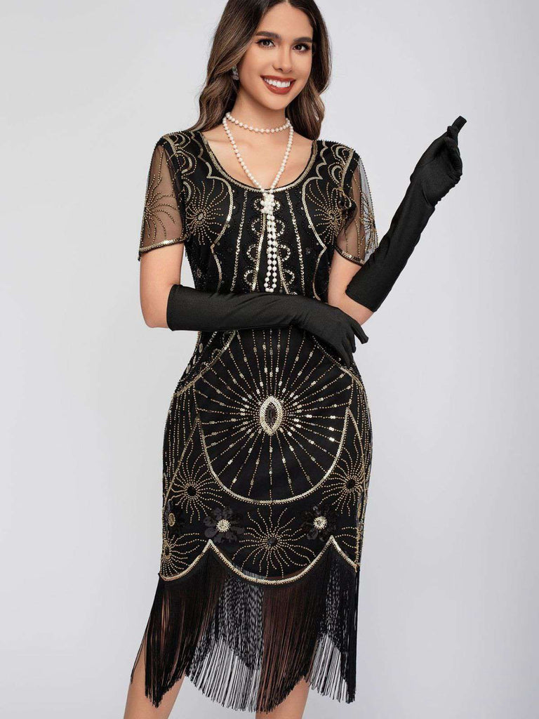 Abito flapper con frange di paillettes e scollo a barchetta anni '20