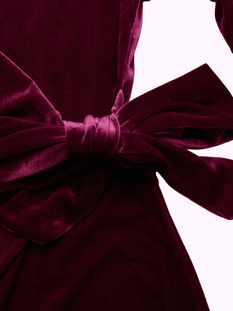 Abito aderente in velluto con cintura bordeaux anni '60