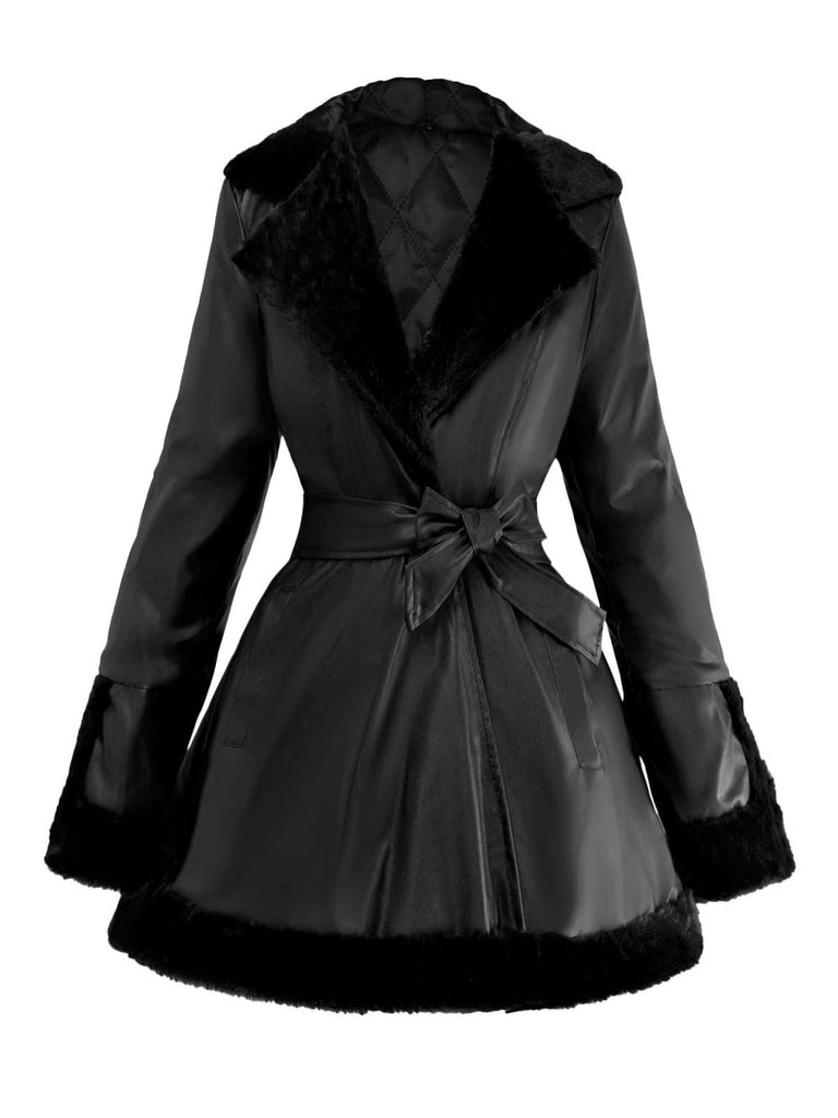 Cappotto con cappuccio in pelle e collo di pelliccia anni '50