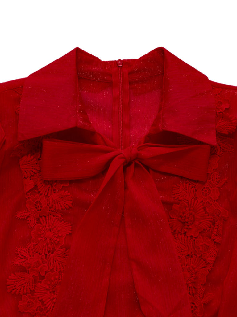 Tuta lunga con collo annodato in pizzo floreale e revers anni '50