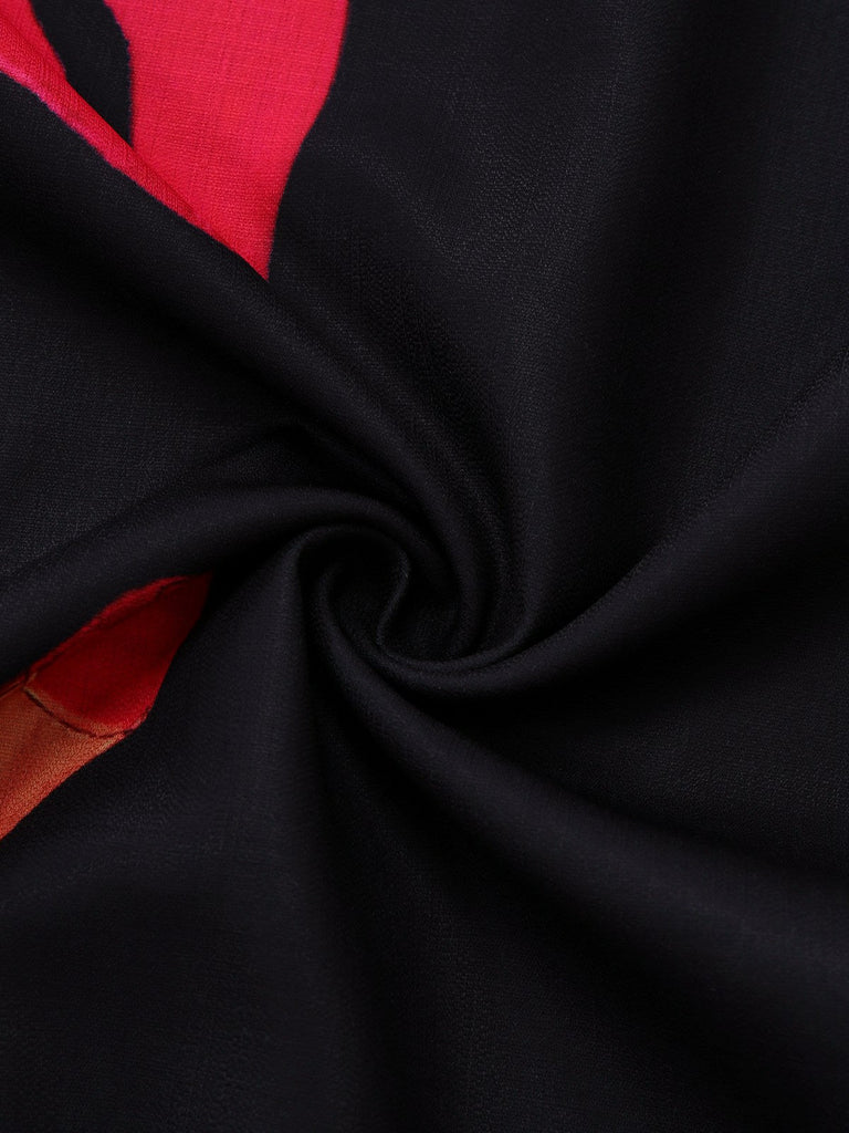 Abito con maniche a lanterna e scollo a zigzag nero anni '50