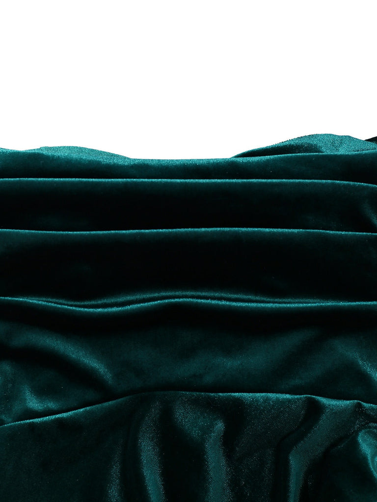 Abito in velluto con spalle scoperte arricciato e spacco laterale anni '30