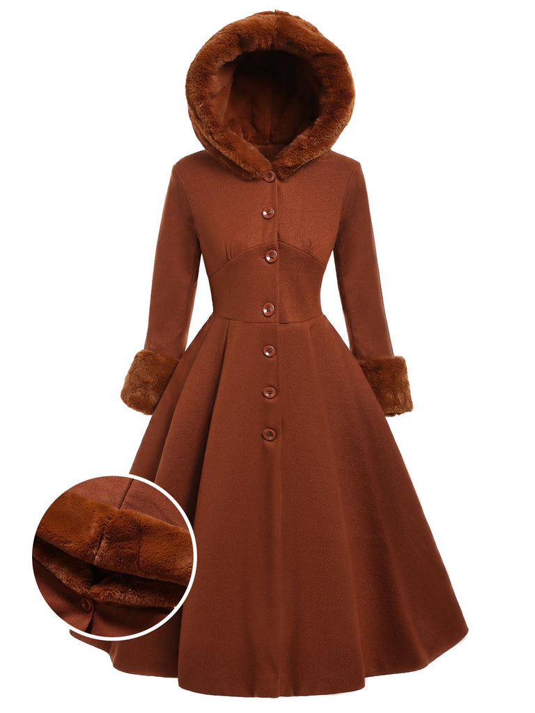 Cappotto con cappuccio e bottoni in finta lana rosa anni '50