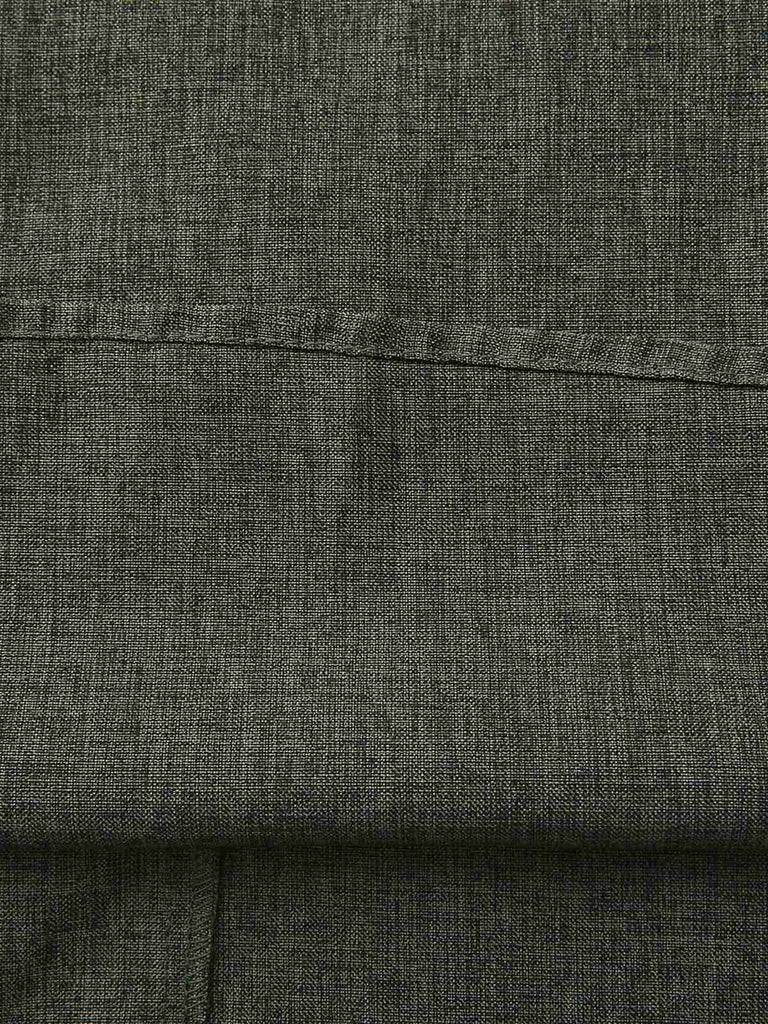 Abito con colletto a punta e maniche a lanterna anni '40