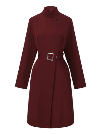 Abito con collo alto e cintura e tasca anni '40