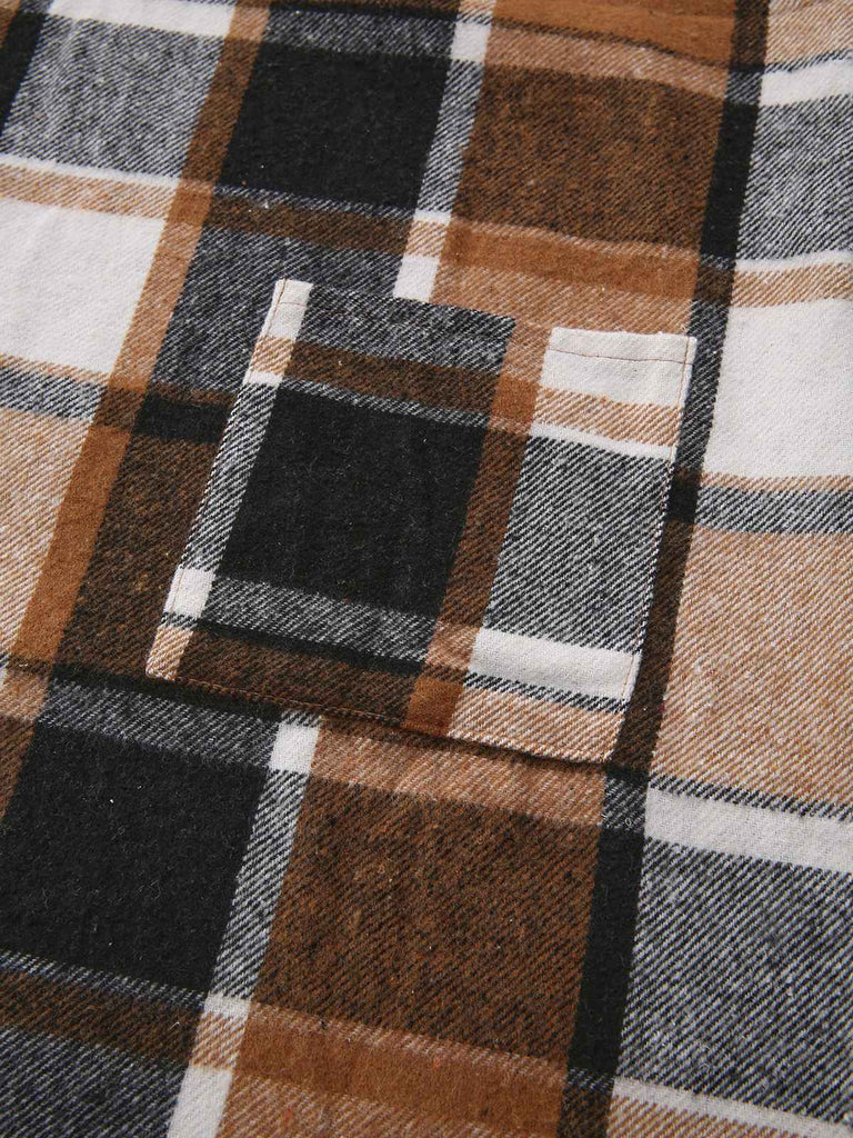 Abito aderente a quadri con scollo a V e tasche marrone anni '70