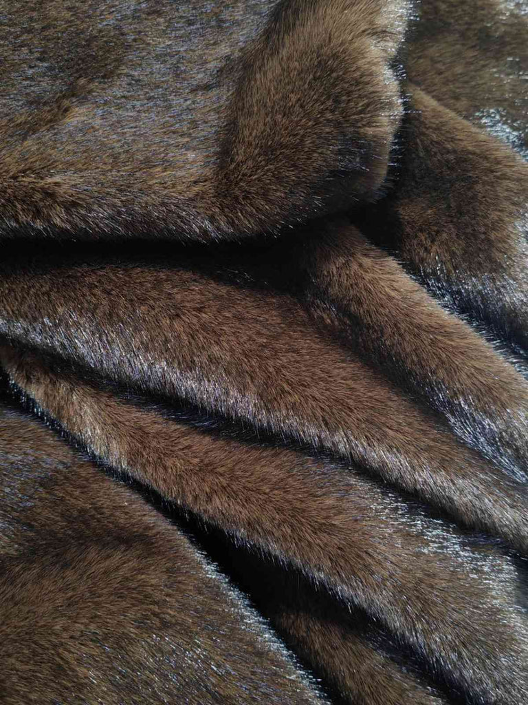 Cappotto in pelliccia sintetica con revers a tinta unita anni '50