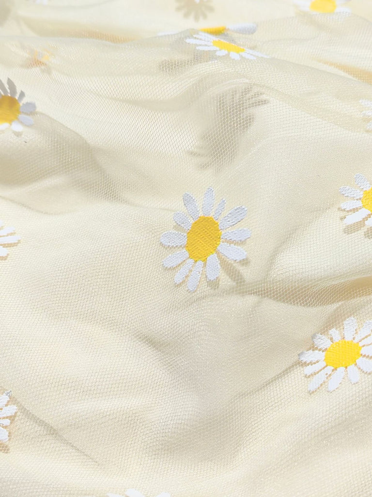 Abito Midi Giallo Chiaro in Tulle con Ricamo Margherite e Arricciatura Anni '50 4