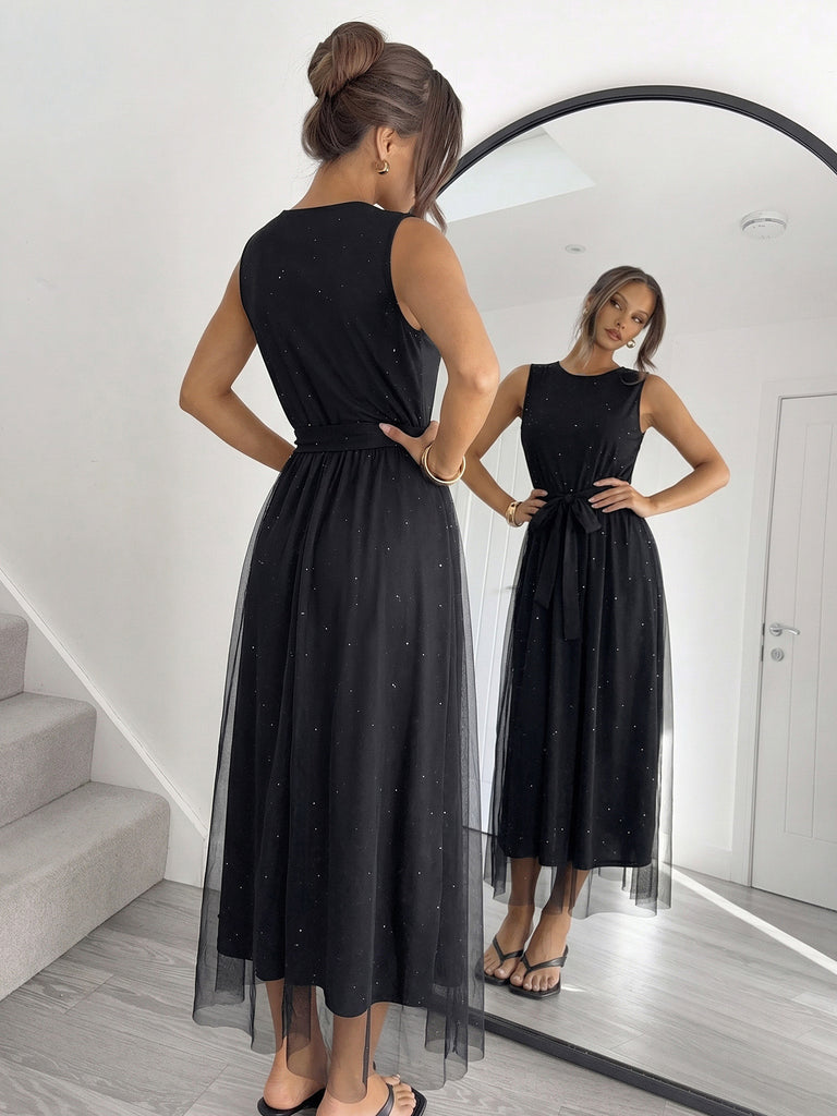 Abito Nero Anni '50 in Tulle Patchwork con Paillettes e Senza Maniche