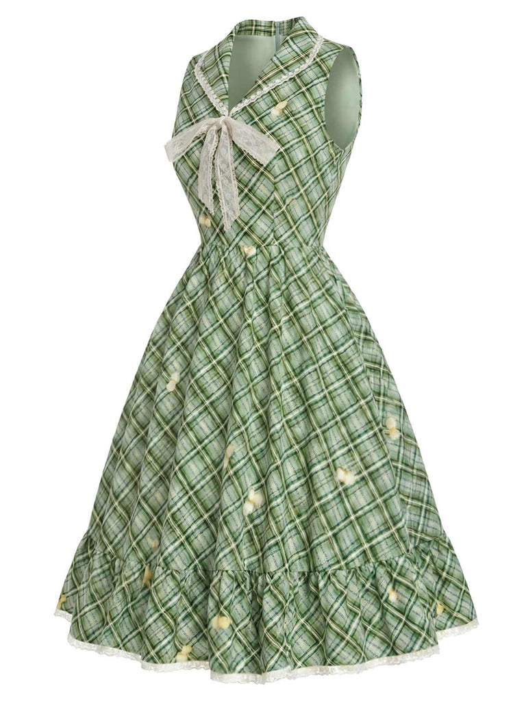 [Prevendita] Abito Svasato Verde a Quadretti Vichy con Bordo in Pizzo Fiocco e Tasche Anni '40 3