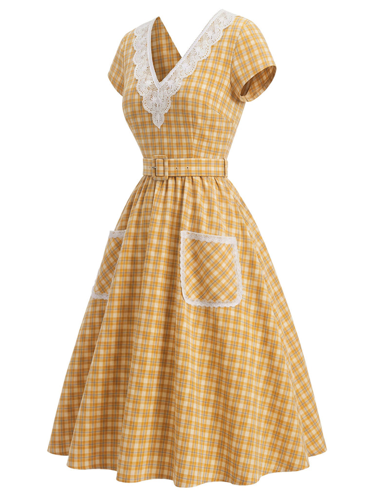 [Prevendita] Abito con Scollo a V a Quadri con Bordo in Pizzo Tasca e Cintura Anni '40 3