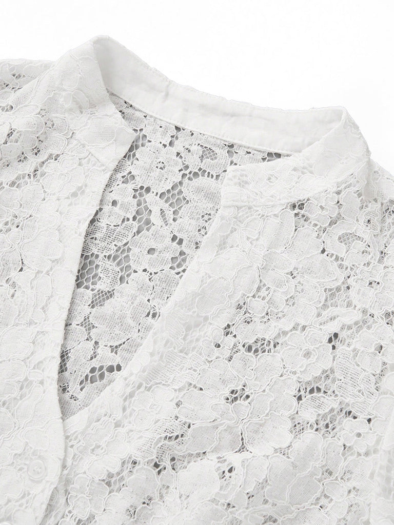 Top Corto Bianco in Pizzo Floreale Trasparente con Keyhole Anni '50 3