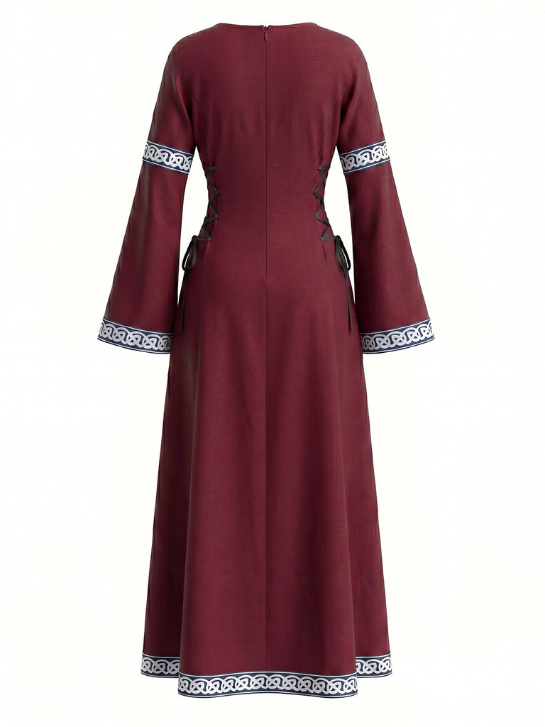 Abito Bordeaux Anni '30 Medievale Rinascimentale con Scollo Tondo e Maniche a Campana 3