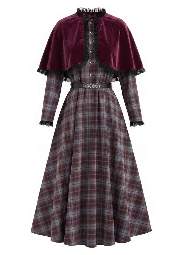 [Prevendita] Abito Grigio Chiaro Anni '40 a Quadri con Bordo Cintura e Mantella Rossa 2