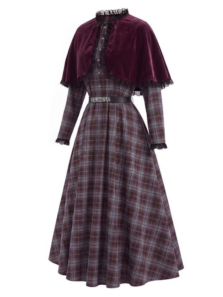 [Prevendita] Abito Grigio Chiaro Anni '40 a Quadri con Bordo Cintura e Mantella Rossa 4