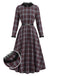[Prevendita] Abito Grigio Chiaro Anni '40 a Quadri con Bordo Cintura e Mantella Rossa 6