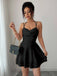 Abito mini anni '60 con scollo drappeggiato e arricciature e spalline doppie 8