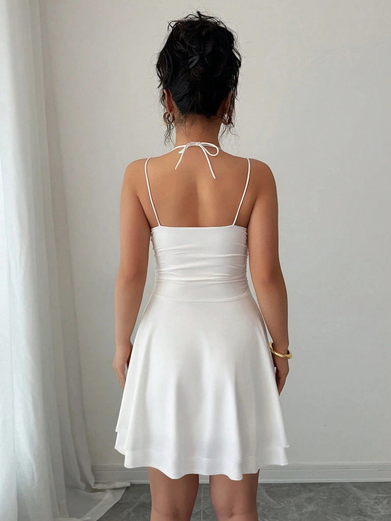 Abito mini anni '60 con scollo drappeggiato e arricciature e spalline doppie 3