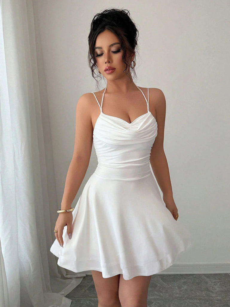 Abito mini anni '60 con scollo drappeggiato e arricciature e spalline doppie 5