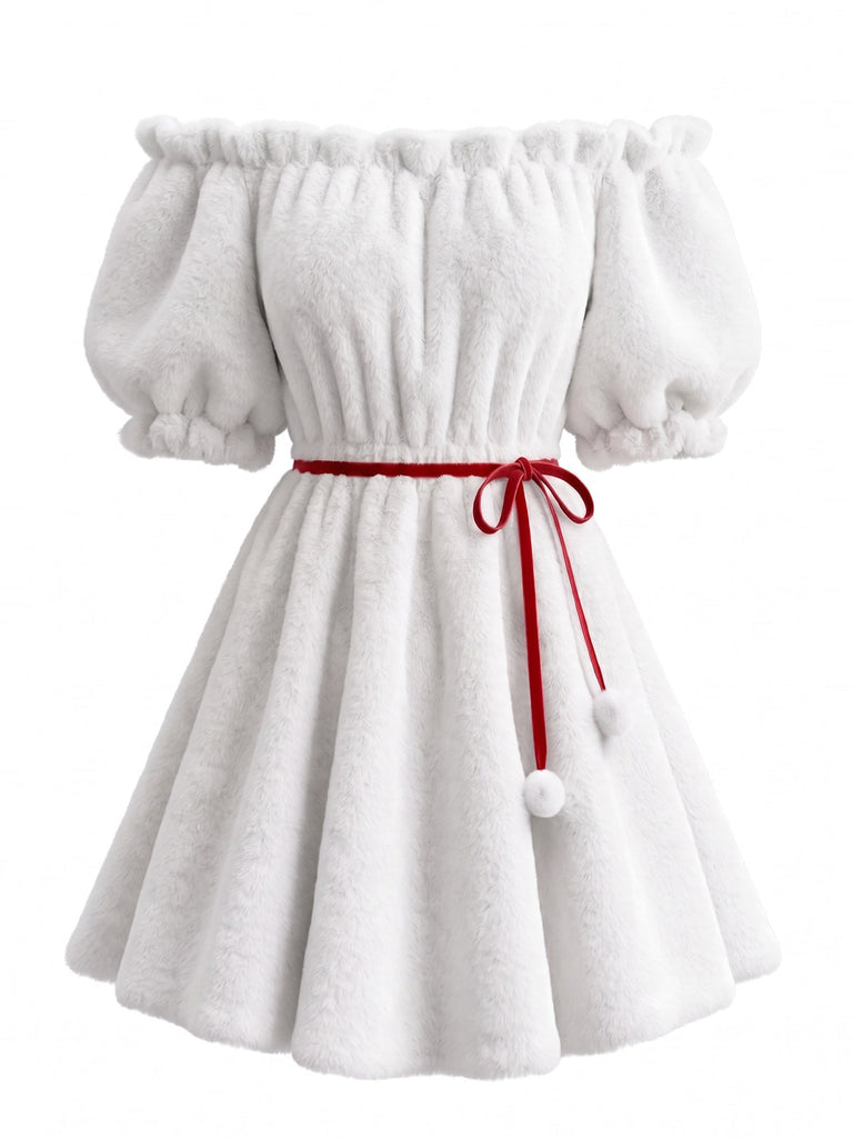 Abito Mini Bianco Anni '60 con Ecopelliccia e Spalle Scoperte con Cerchietto con Corna di Renna 2