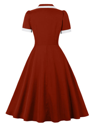 Abito bordeaux con scollo a V sagomato, profili a contrasto e tasche Anni '50 2