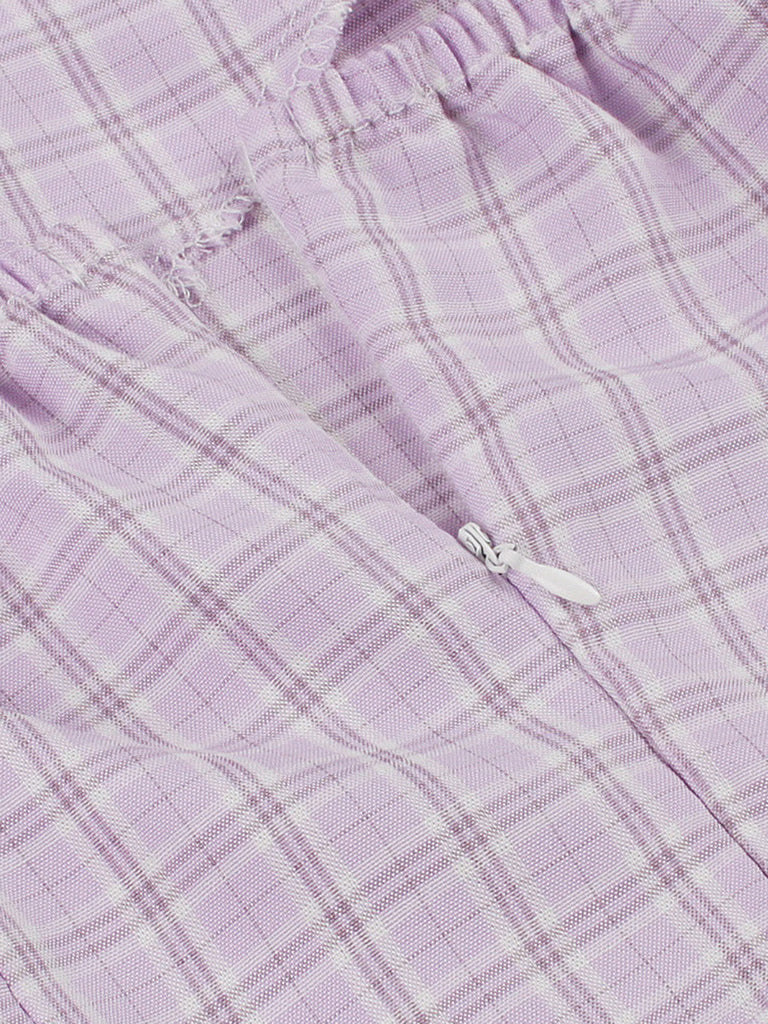 Abito Lavanda Anni '50 a Quadri con Scollo All'americana e Schiena Scoperta e Pizzo Patchwork 6