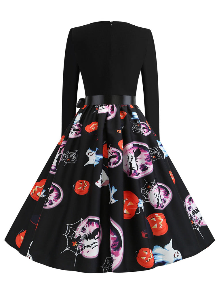 Abito anni '50 nero di Halloween con colletto a petalo e maniche lunghe 2