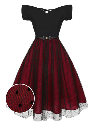 Abito con cintura a pois spalle scese bordeaux anni '50