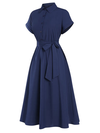 Abito camicia con maniche a cappuccio anni '40