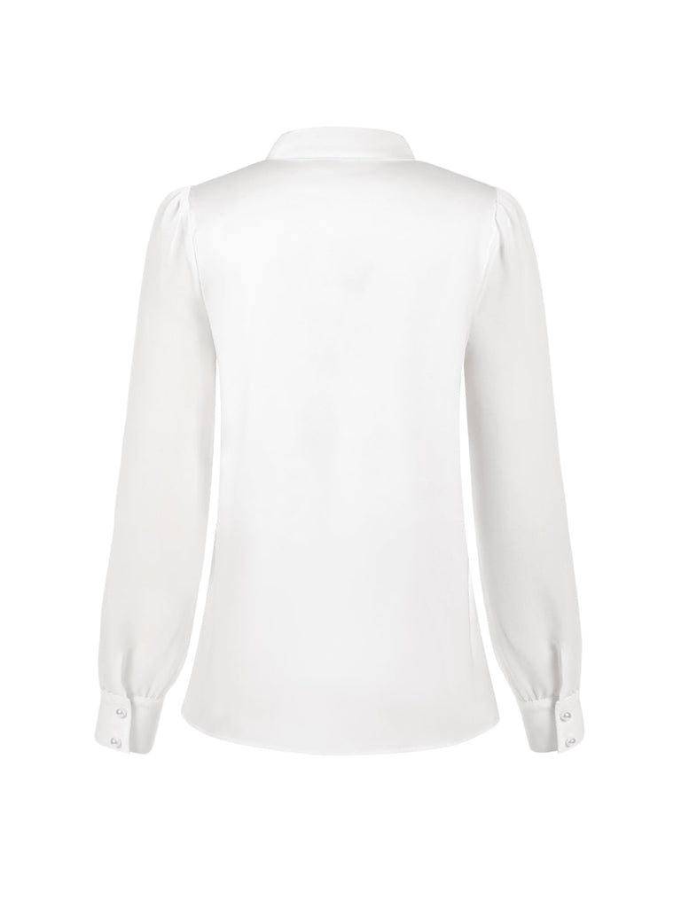 Blusa in raso con scollo tondo e maniche a sbuffo bianco anni '40