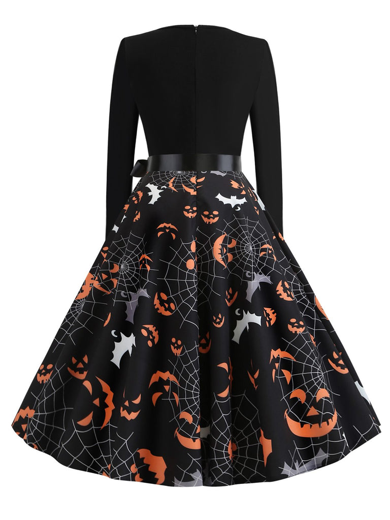 Abito con colletto a petalo Halloween nero anni '50