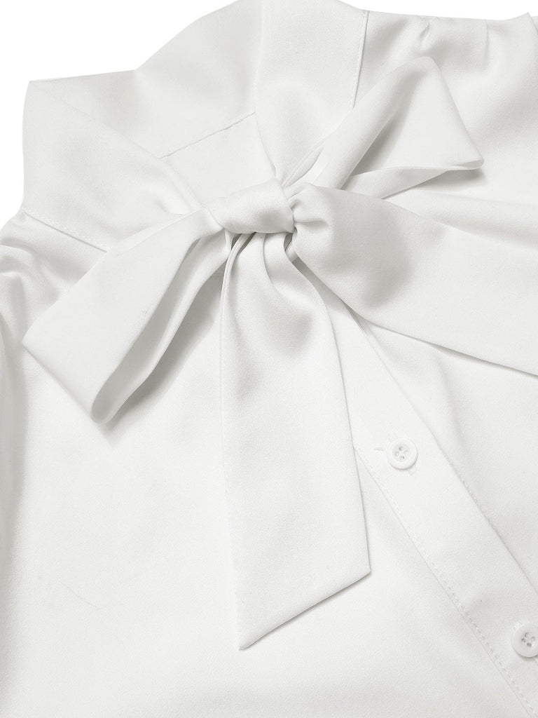 Camicetta con pois in rete e collo annodato bianco anni '40