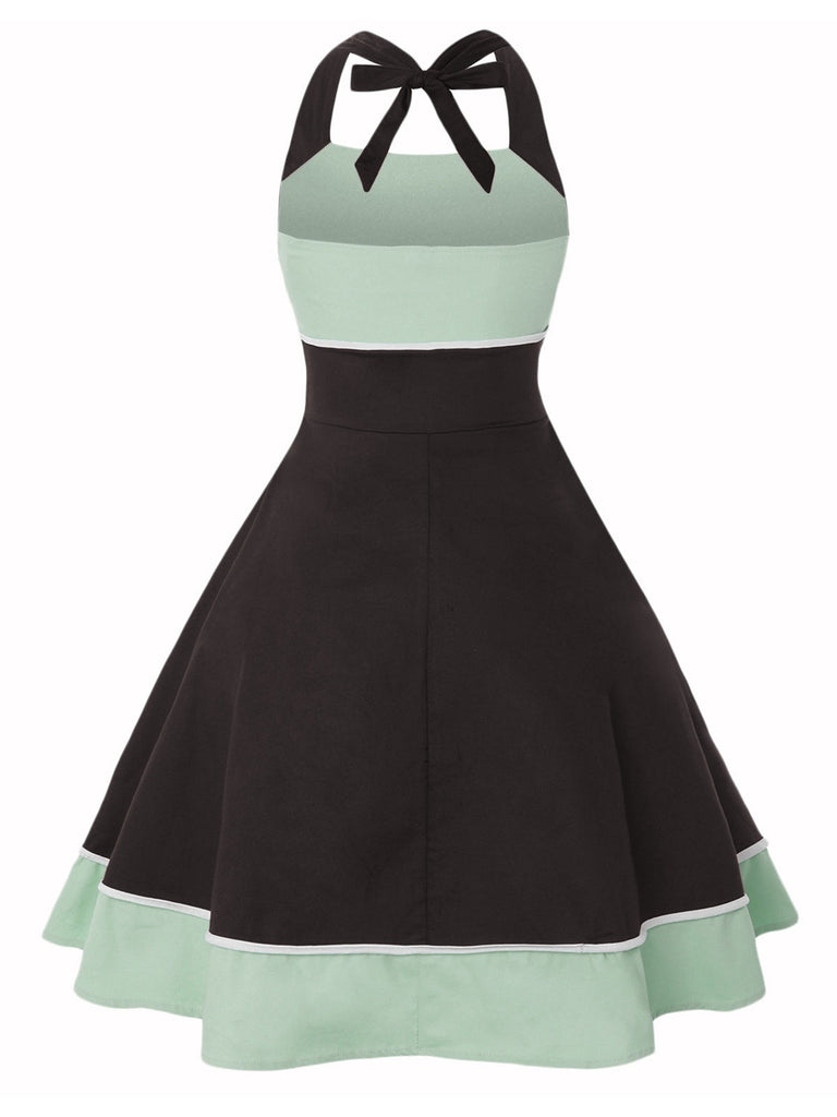 Abito a pois a contrasto con scollo all'americana anni '50