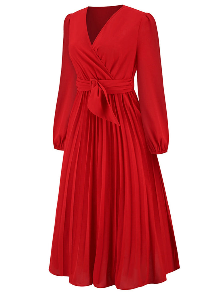 Abito plissettato con scollo a V rosso anni '40