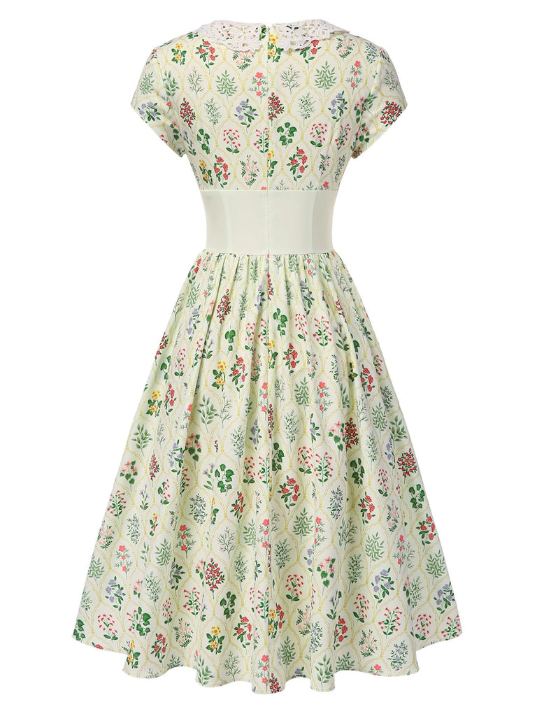 Abito beige maniche a cappuccio colletto in pizzo floreale anni '40