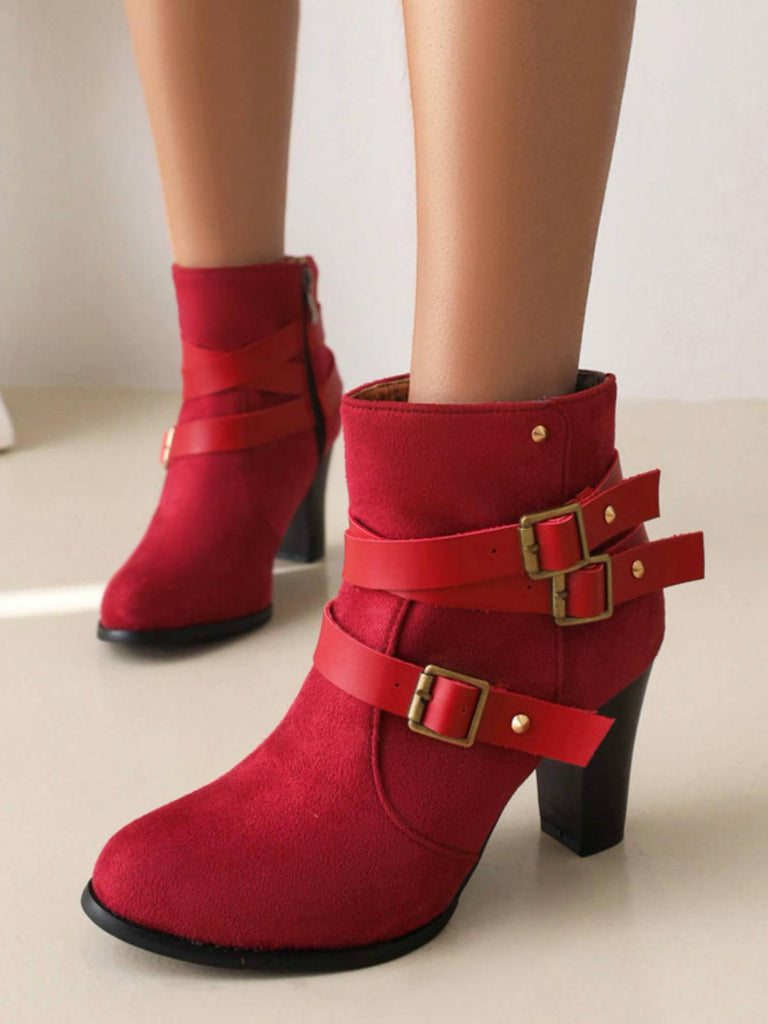 Scarpe con tacco alto in pelle scamosciata con cintura retrò