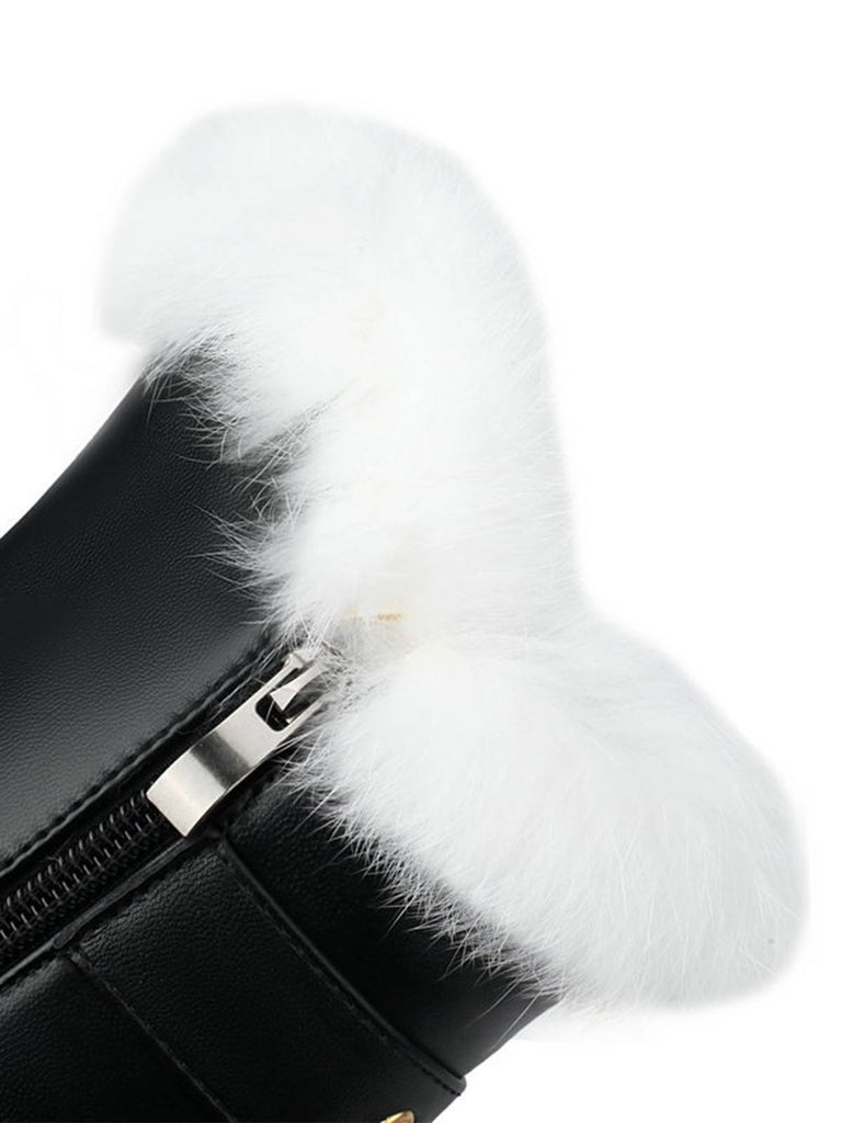 Stivali vintage con tacco alto e fibbia in pelliccia sintetica