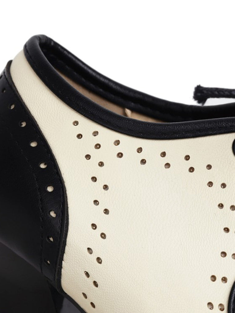 Scarpe con tacco alto traforate lacci vintage