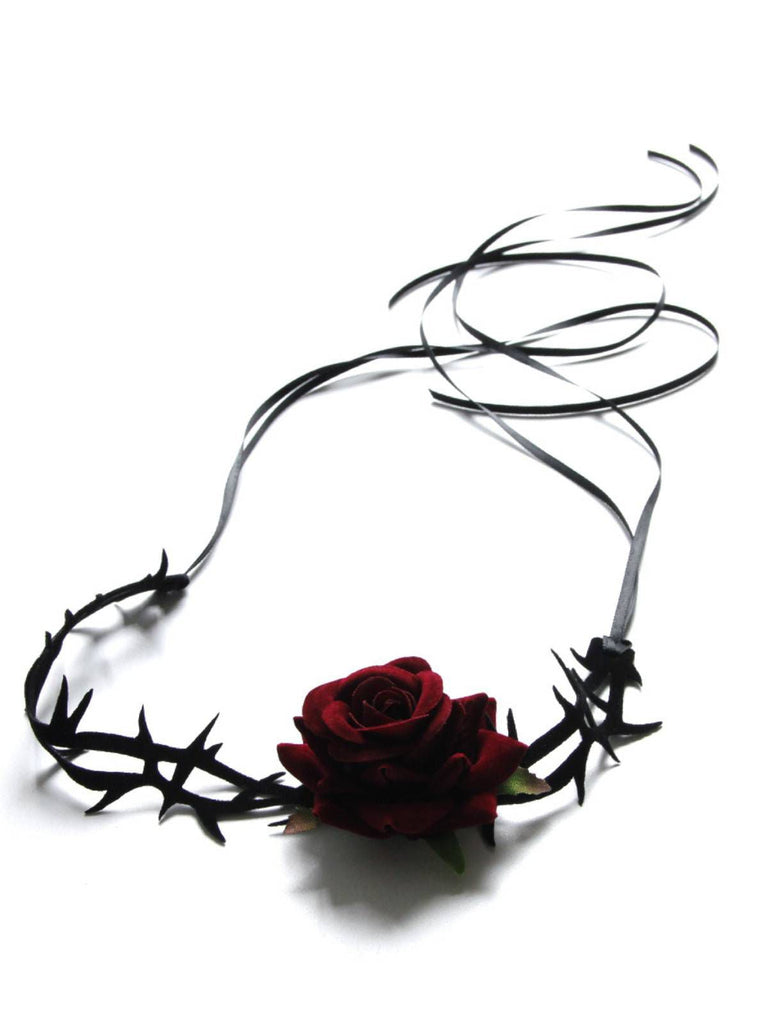 Collana in velluto con fiori di flanella e rosa retrò